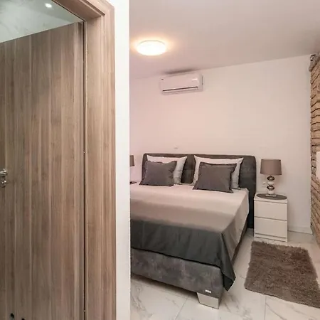 Villa Villa Ancora For 16 Guests *